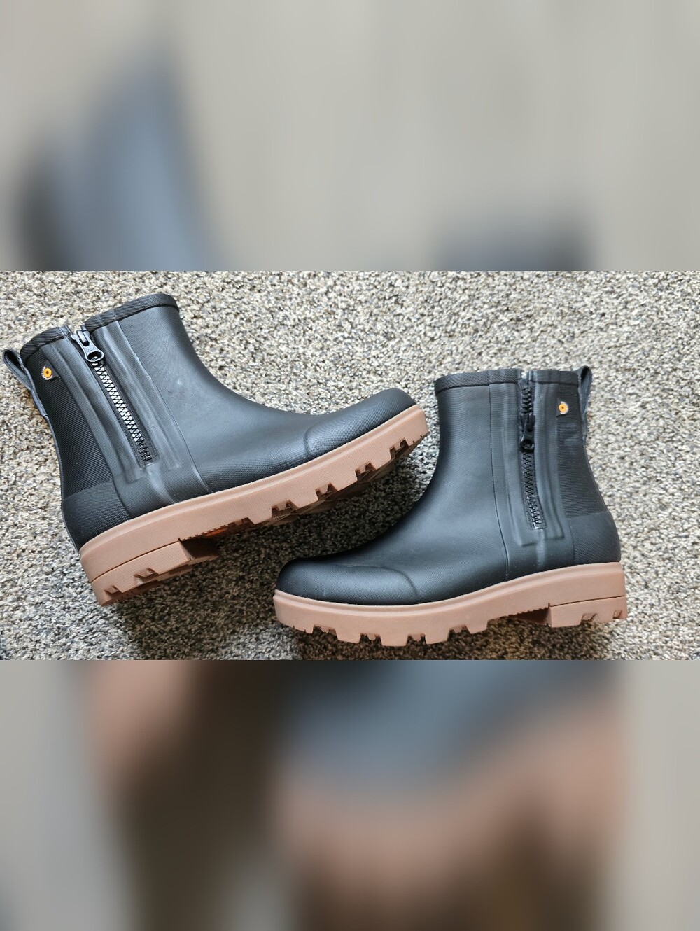 Bogs Holly Rain Zip Waterproof Boots Lug Sole Black Tan Womens Size 7